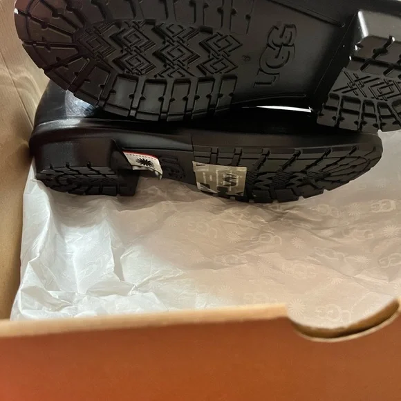 Black UGG Rain Boots for Women for sale | eBay Uggs rain boots size 6 Black width B-medium display picture 1
